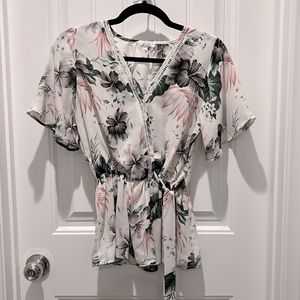 Floral top, Size S